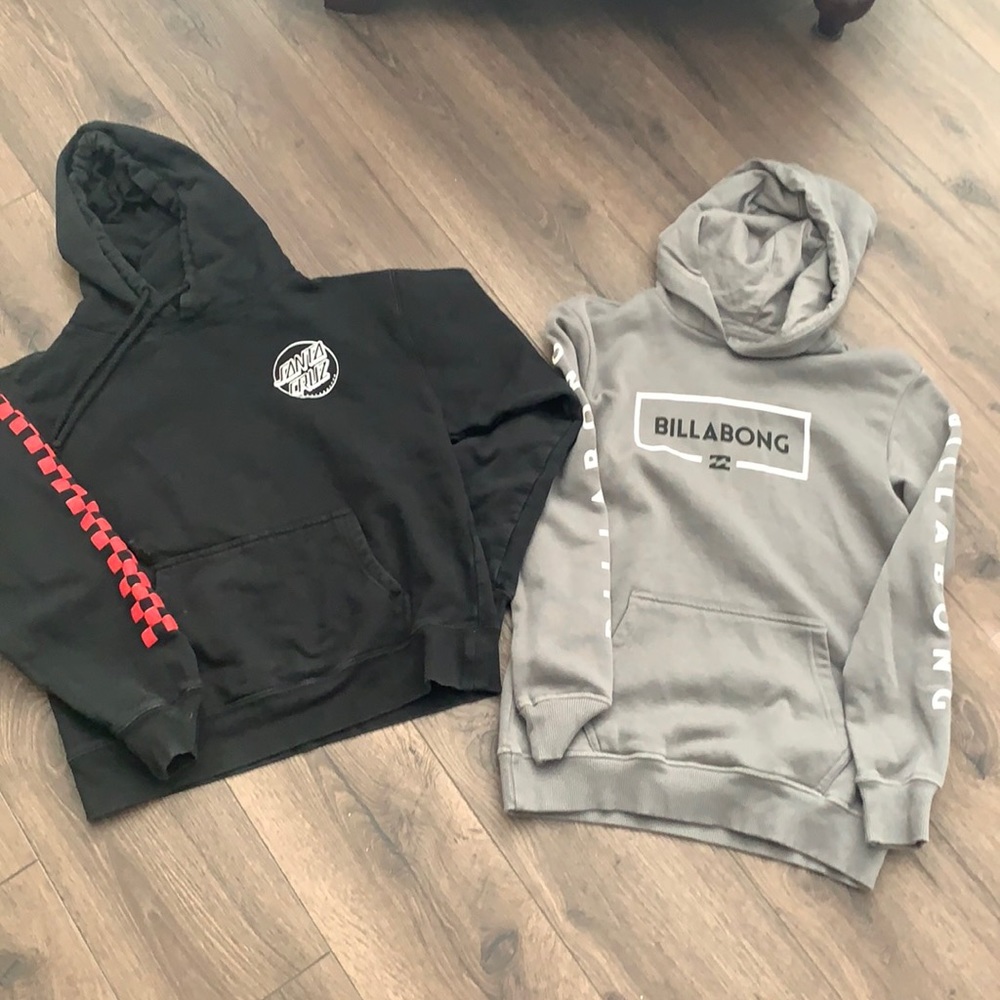 Lot of 2 Boys sweatshirts.